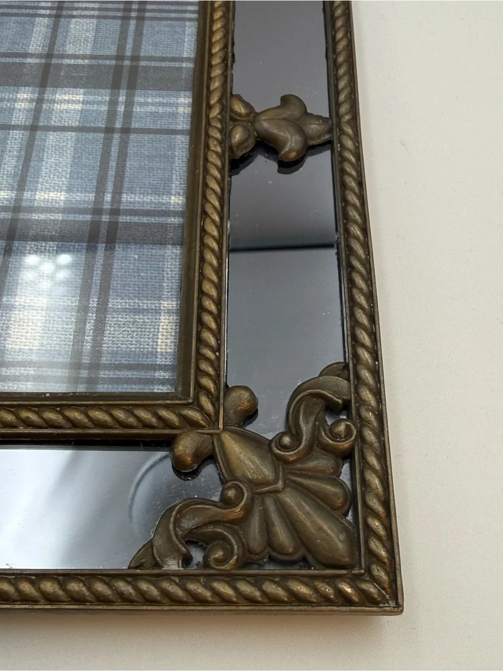 Vintage decorative standing